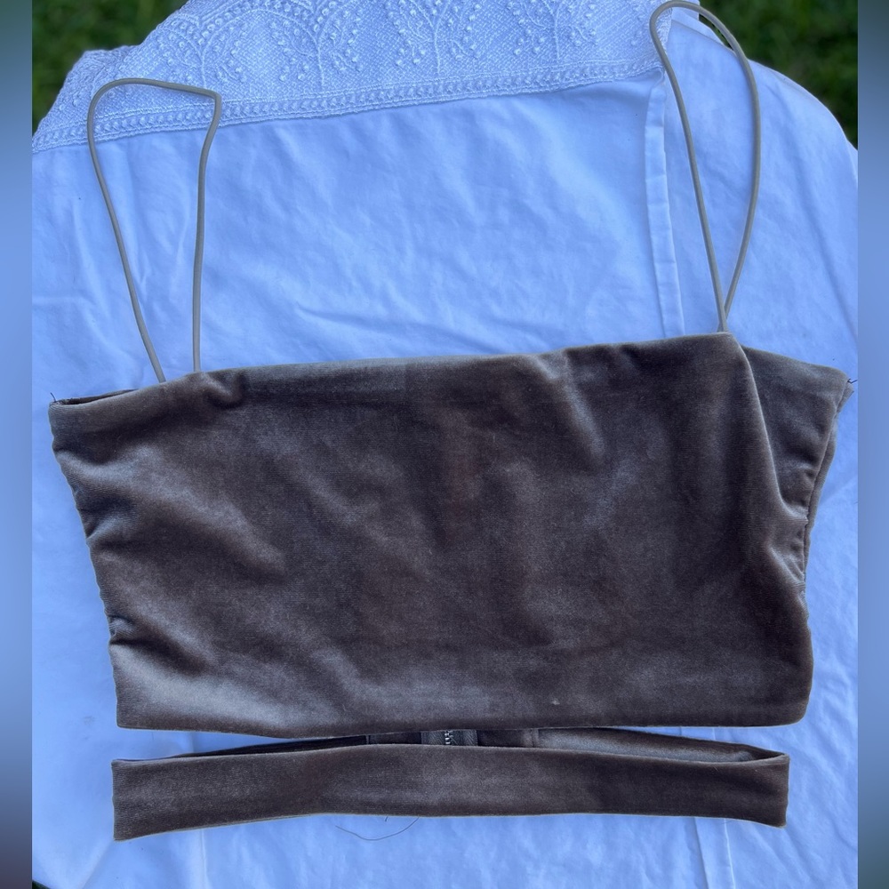 Brown top - small